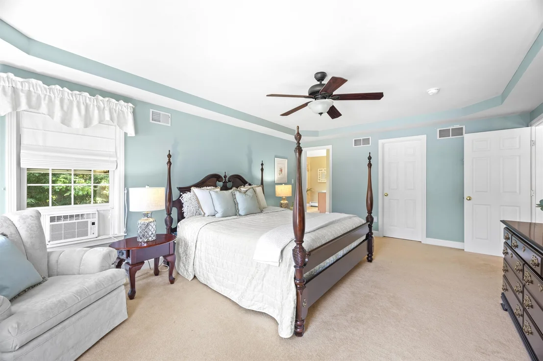 Photo of 4 Monticello