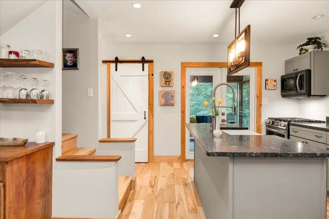 Photo of 204 Pike Hill
