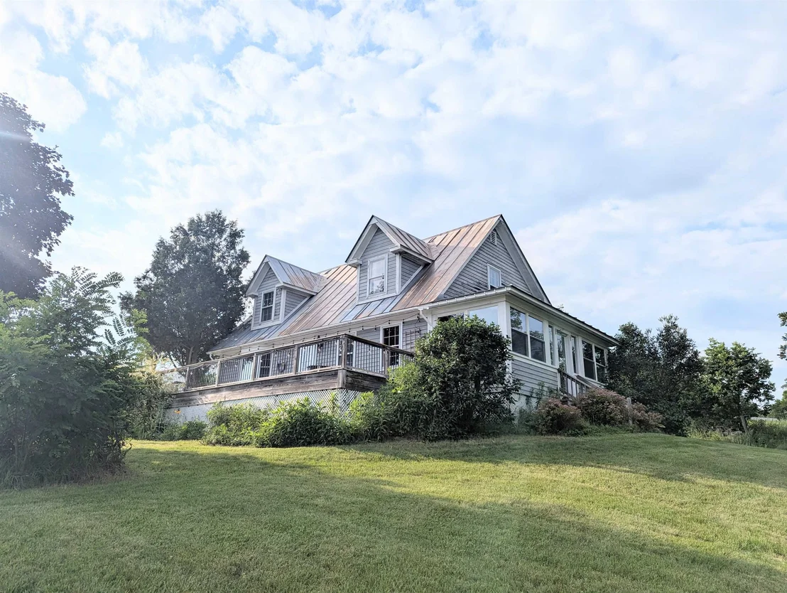 Photo of 3954 West Barnet