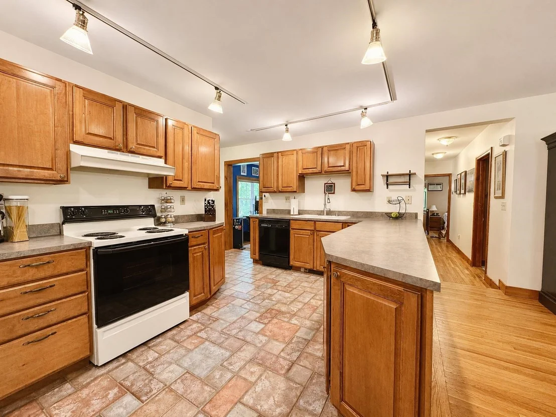 Photo of 244 Walpole Valley