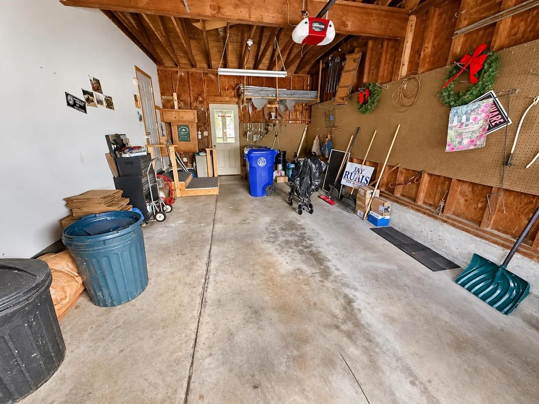 Photo of 6 Alexander