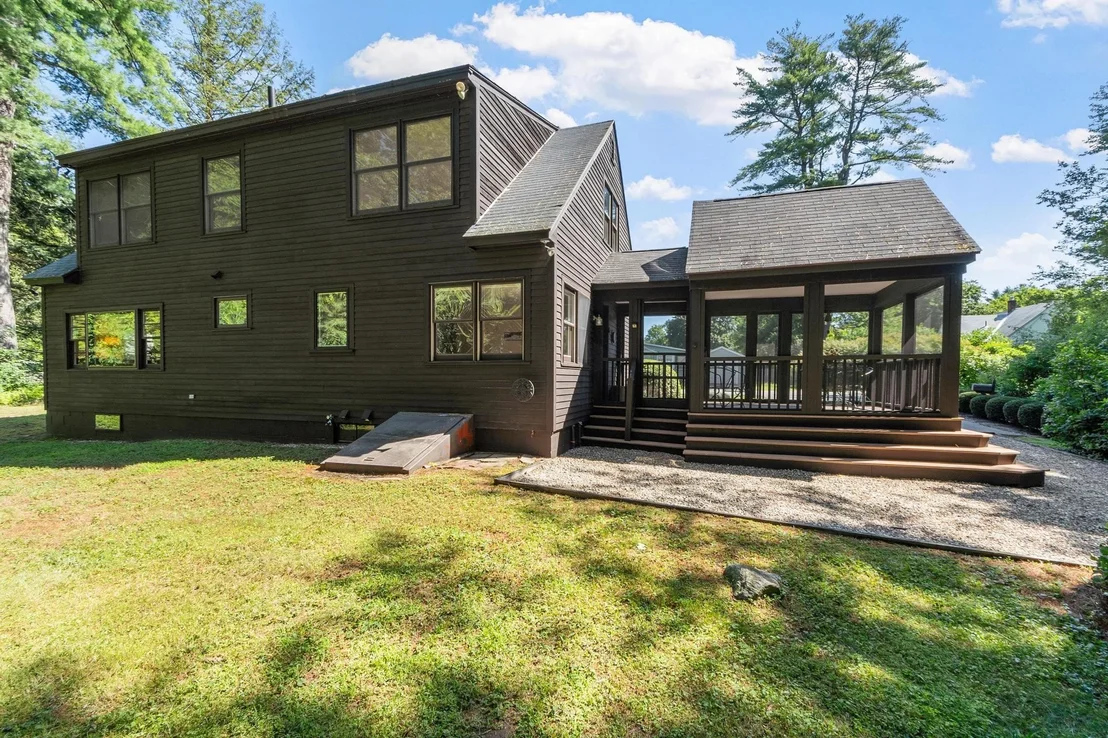 Photo of 15 Riverview