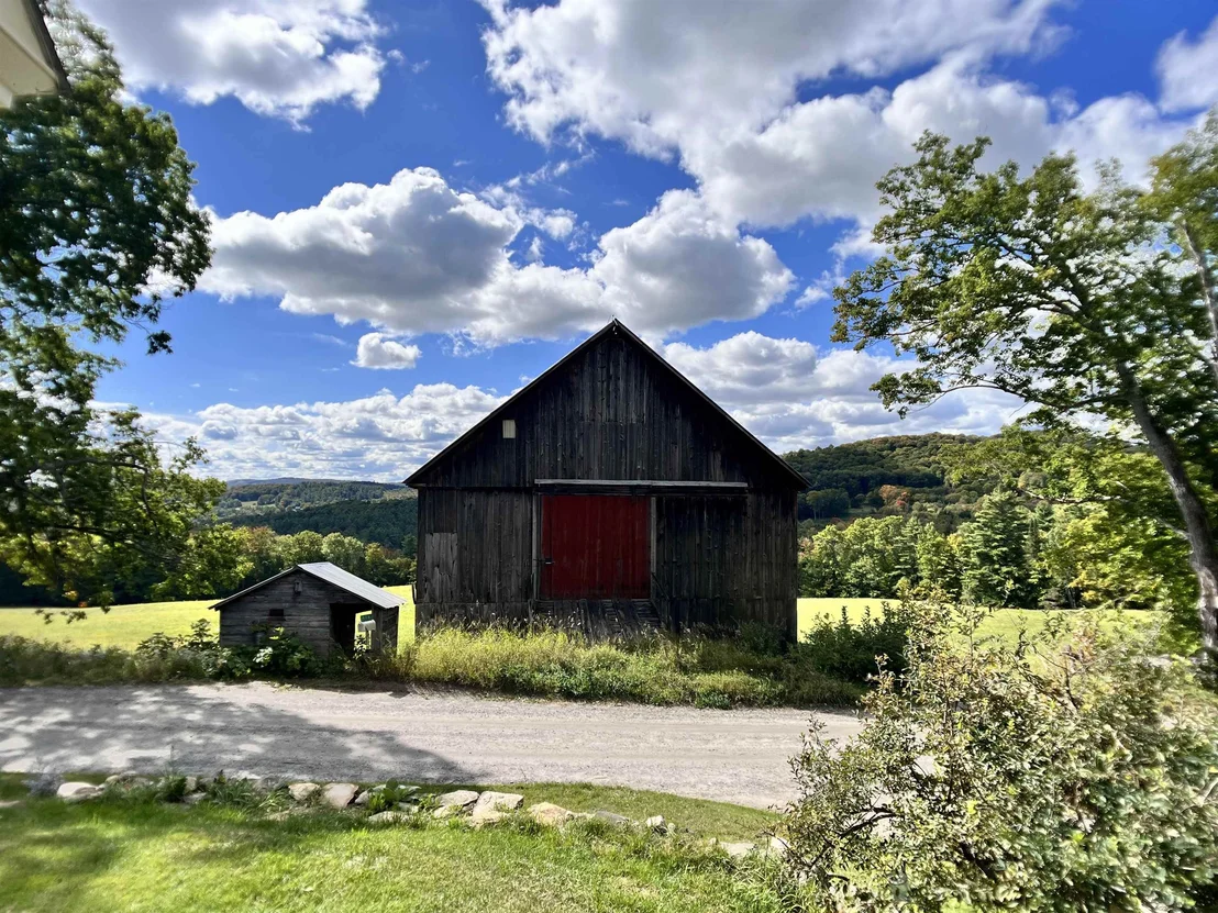Photo of 575 Somers