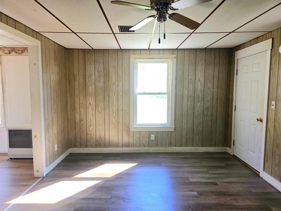 Photo of 360 Pond Hill