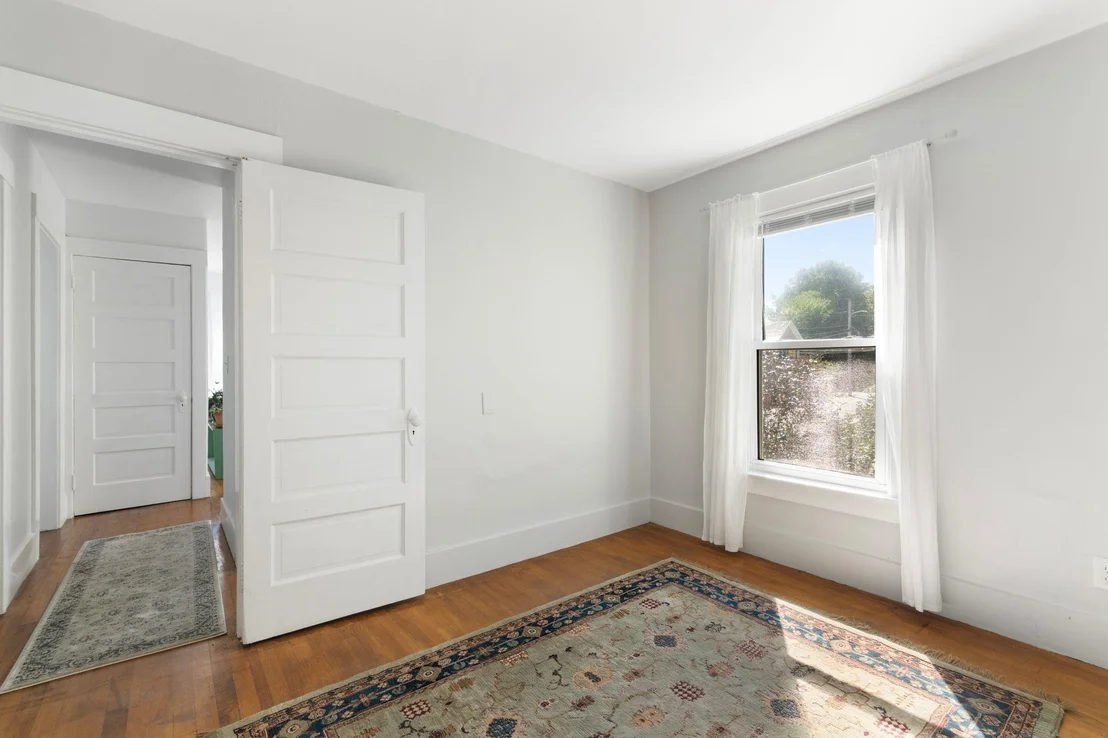 Photo of 19 Blakeslee