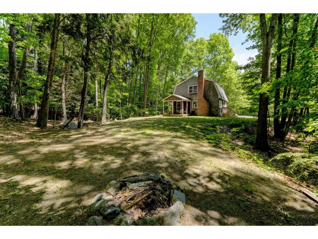Photo of 11 Bartlett