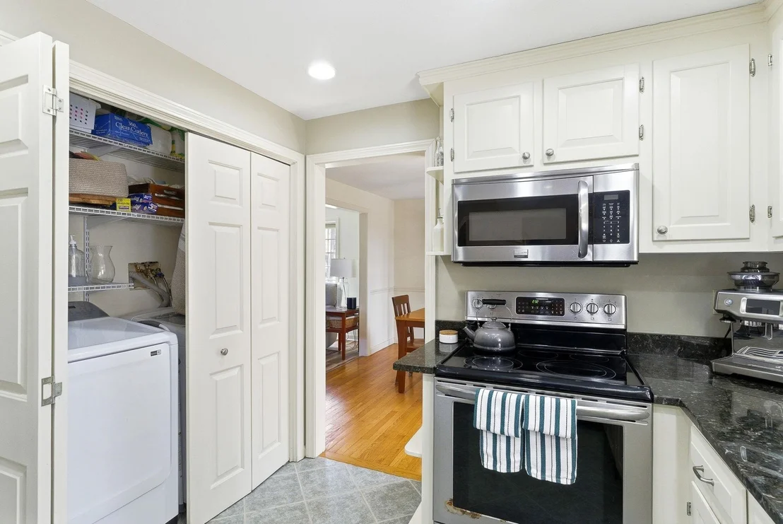 Photo of 25 Buttonwood