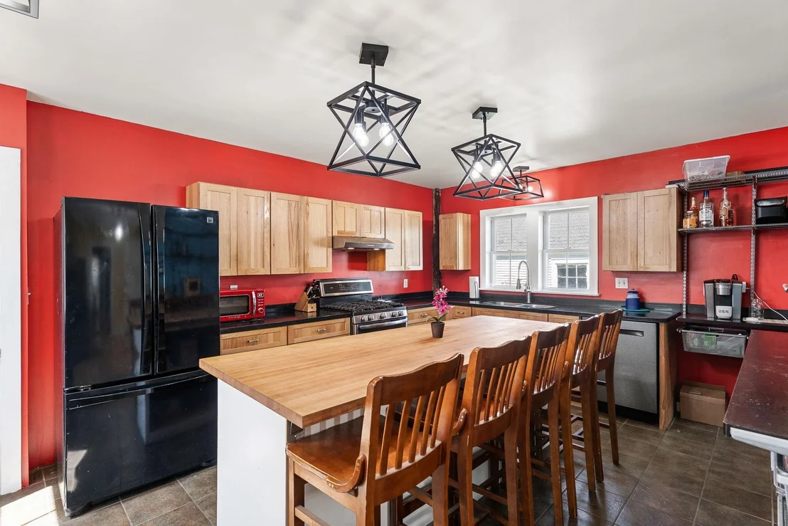 Photo of 276 Central