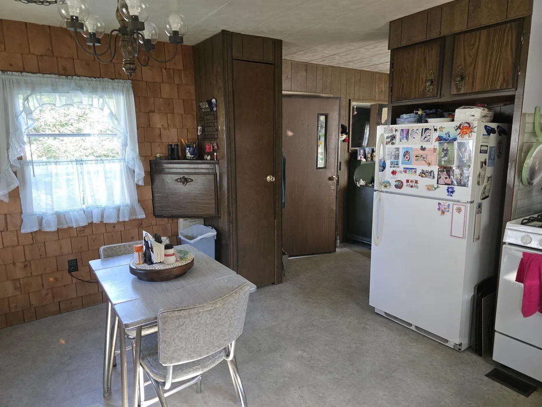Photo of 672 Giddings