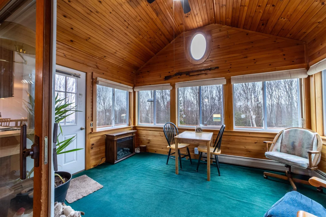 Photo of 450 Upper Birch