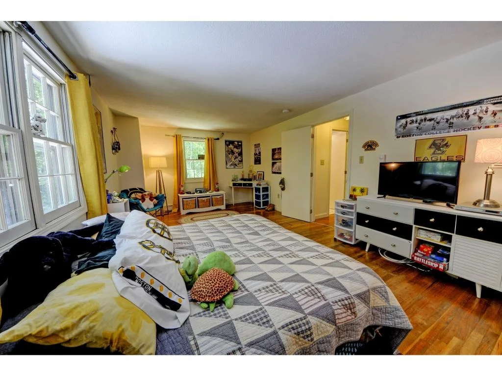Photo of 11 Bartlett