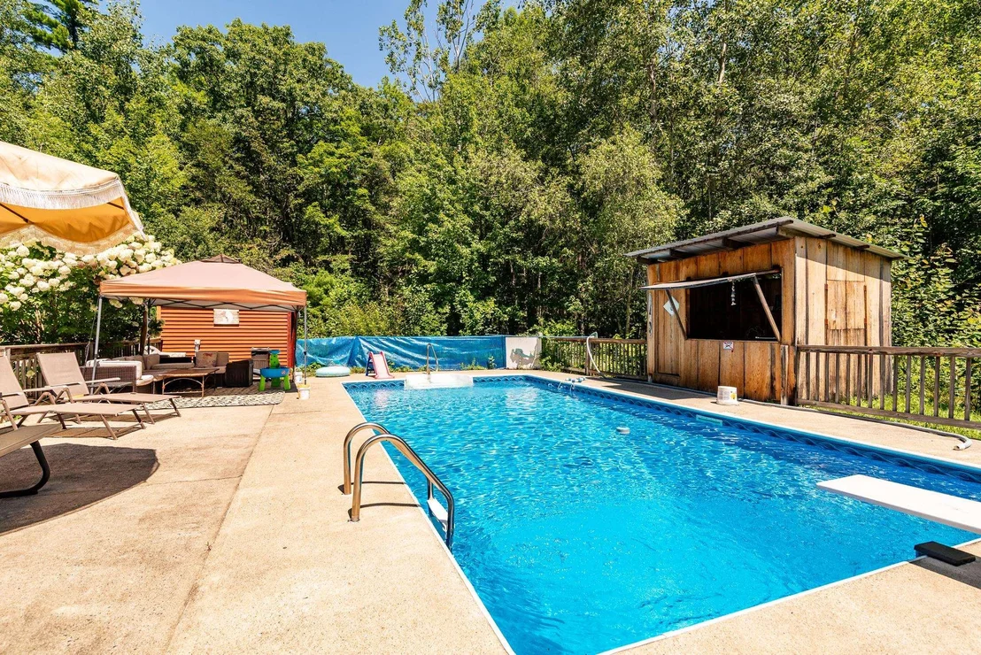 Photo of 708 2Nd Crown Point