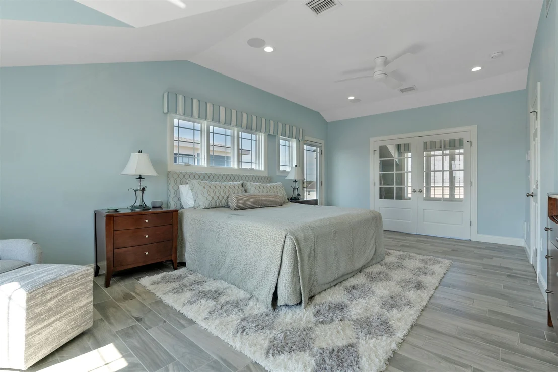 Photo of 741 Ocean