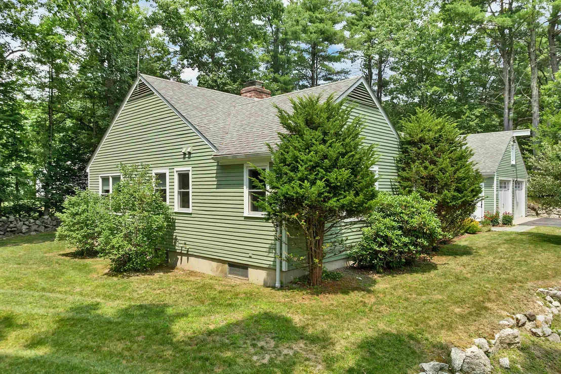 Photo of 3 Oak Knoll
