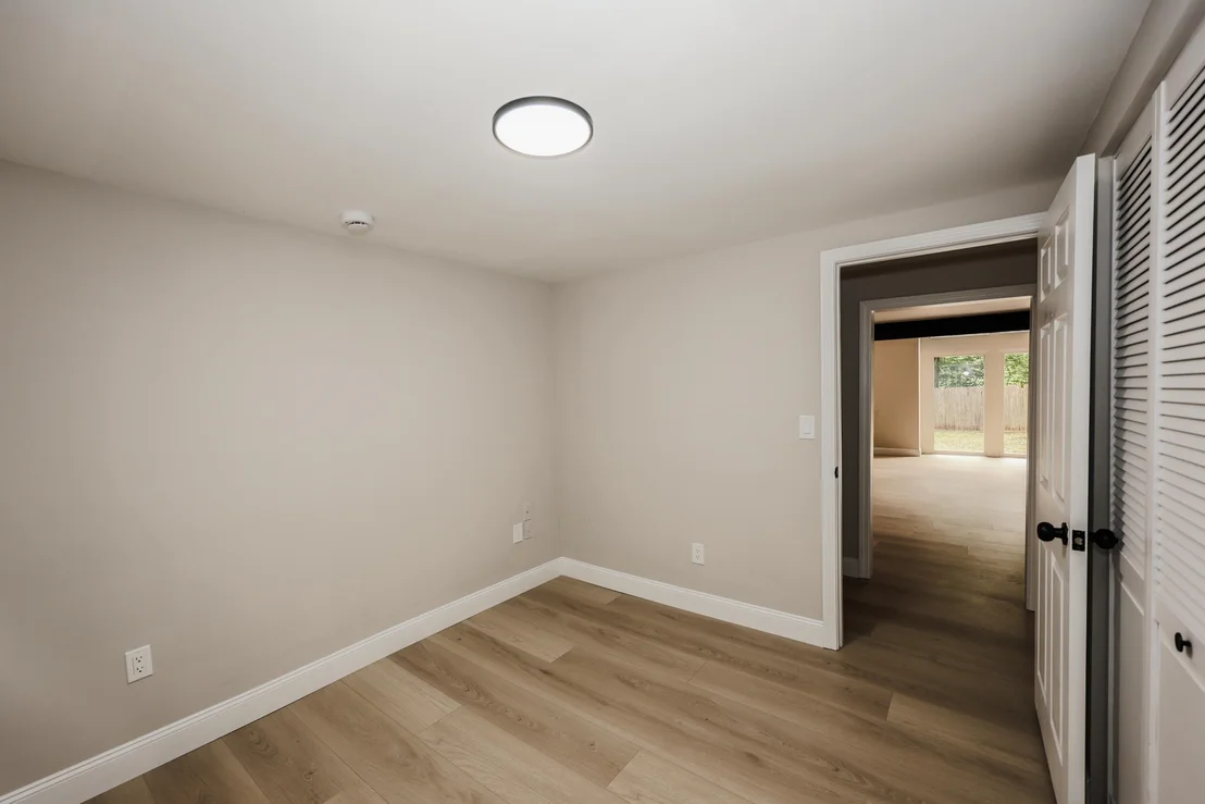 Photo of 112 Gilson