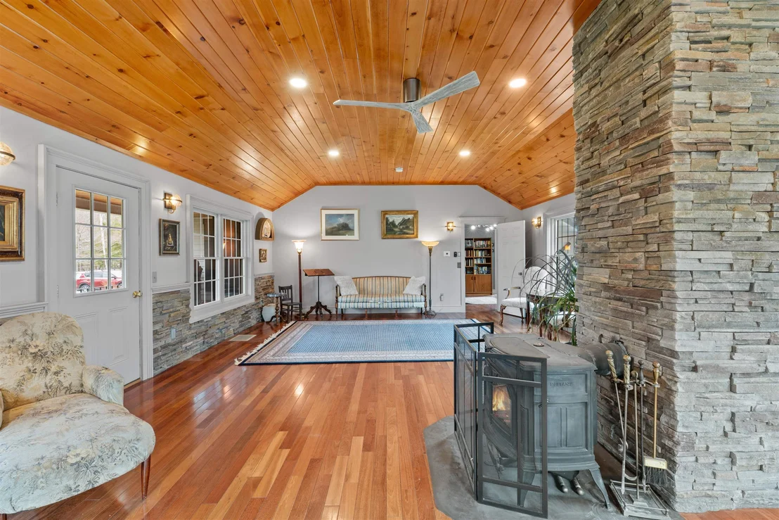 Photo of 362 Jericho