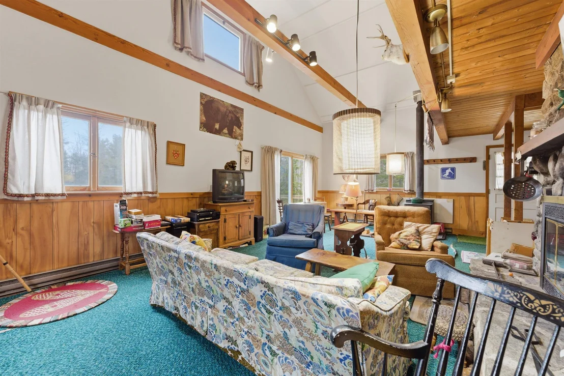Photo of 2936 Hapgood Pond
