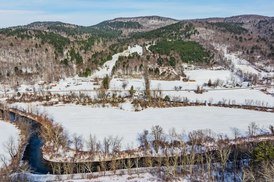 Photo of 4991 VT Route 313