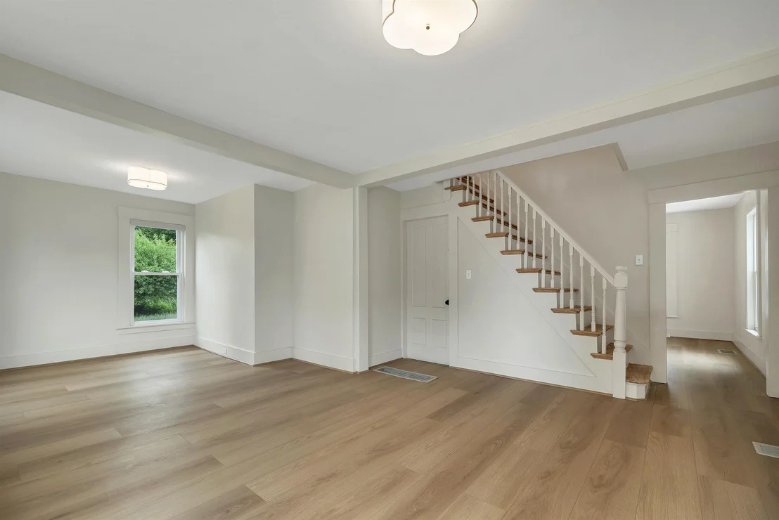 Photo of 33 Spruce