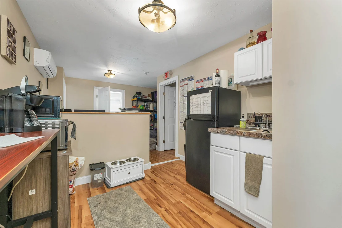 Photo of Unit E at 328 Daniel Webster