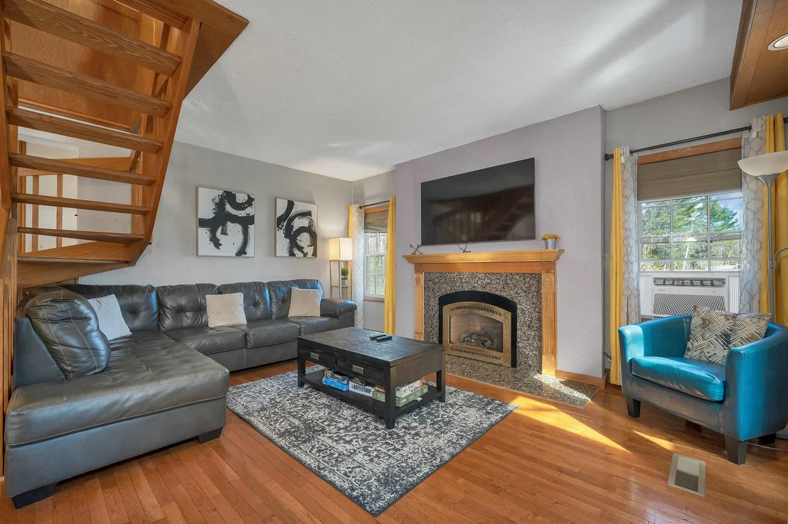 Photo of 35 Valley