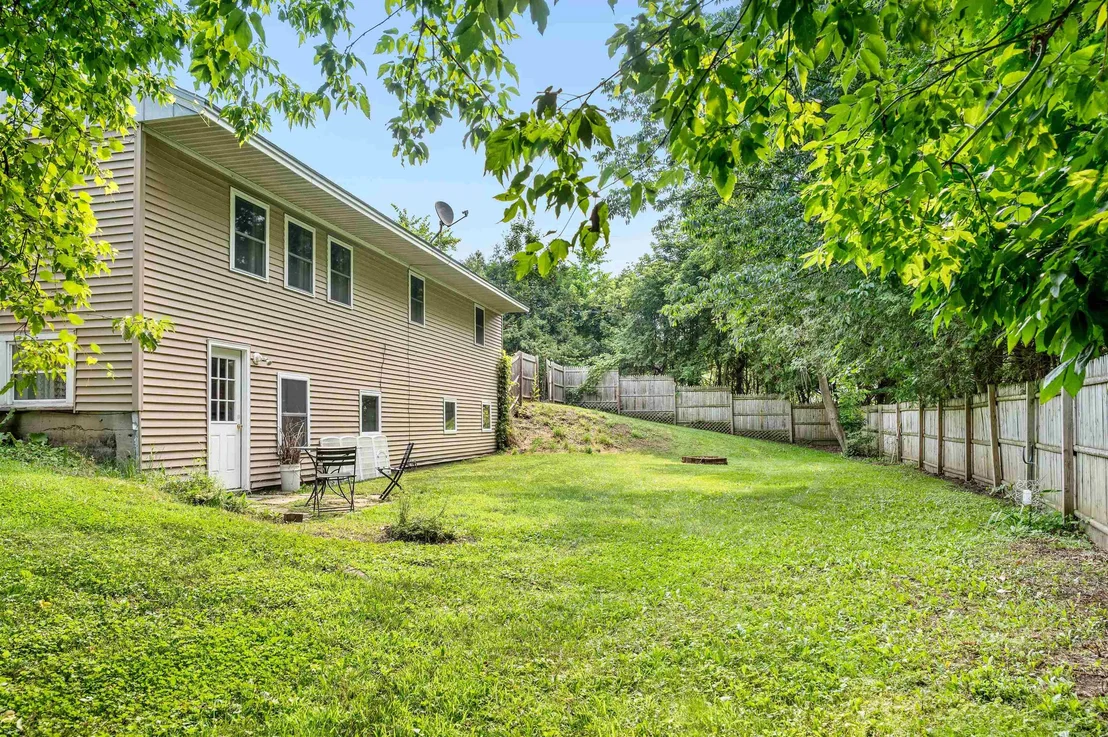Photo of 12 Veeder