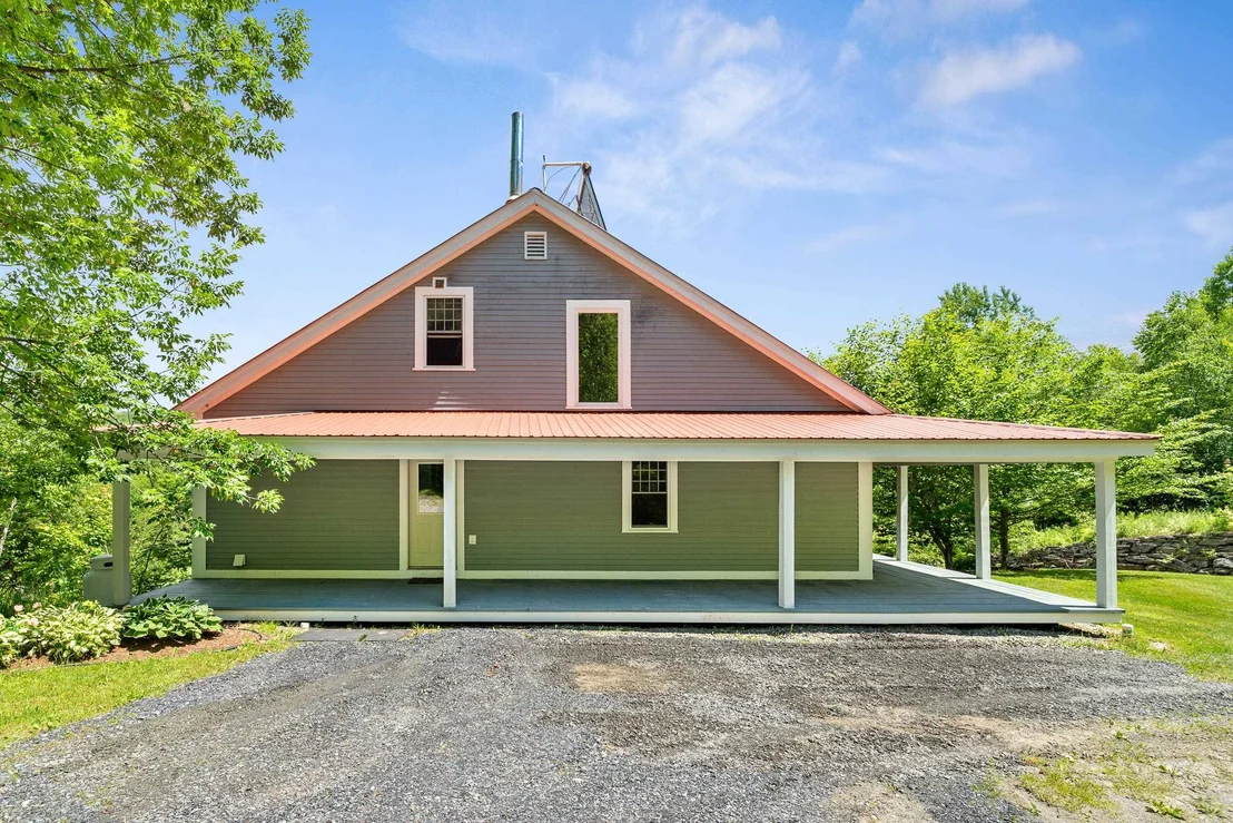 Photo of 1012 Hallstrom