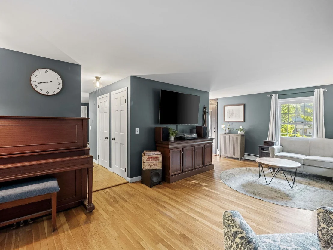 Photo of 16 Juniper