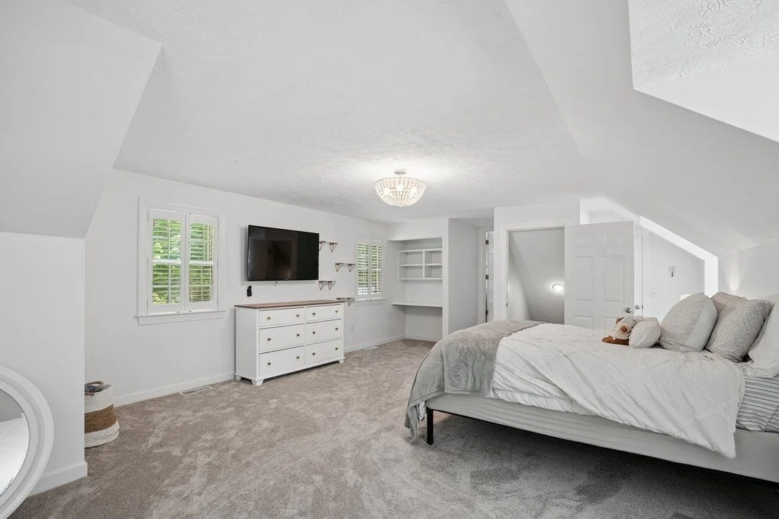 Photo of 5 Spring Hill