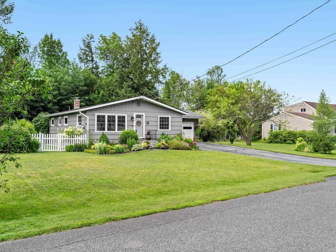 Photo of 5 Spruce