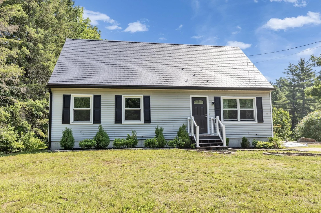 Photo of 229 Back Ashuelot