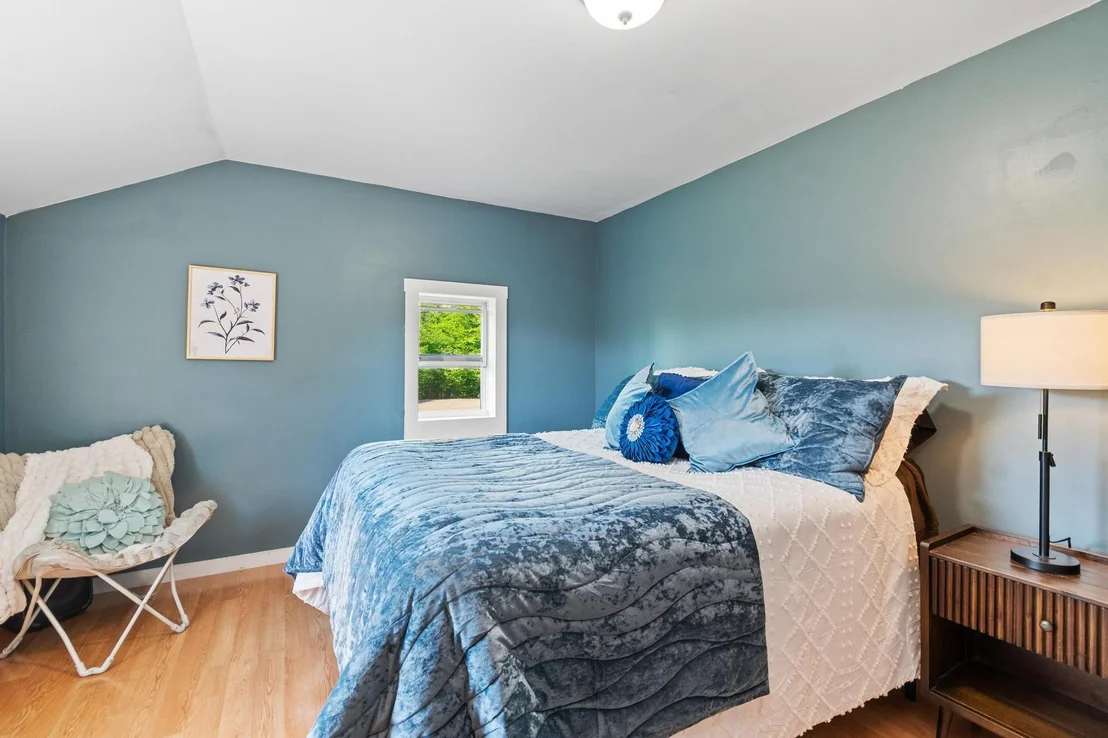 Photo of 559 Valley View