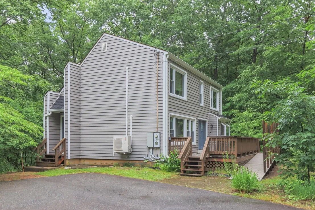 Photo of 20 Redfield