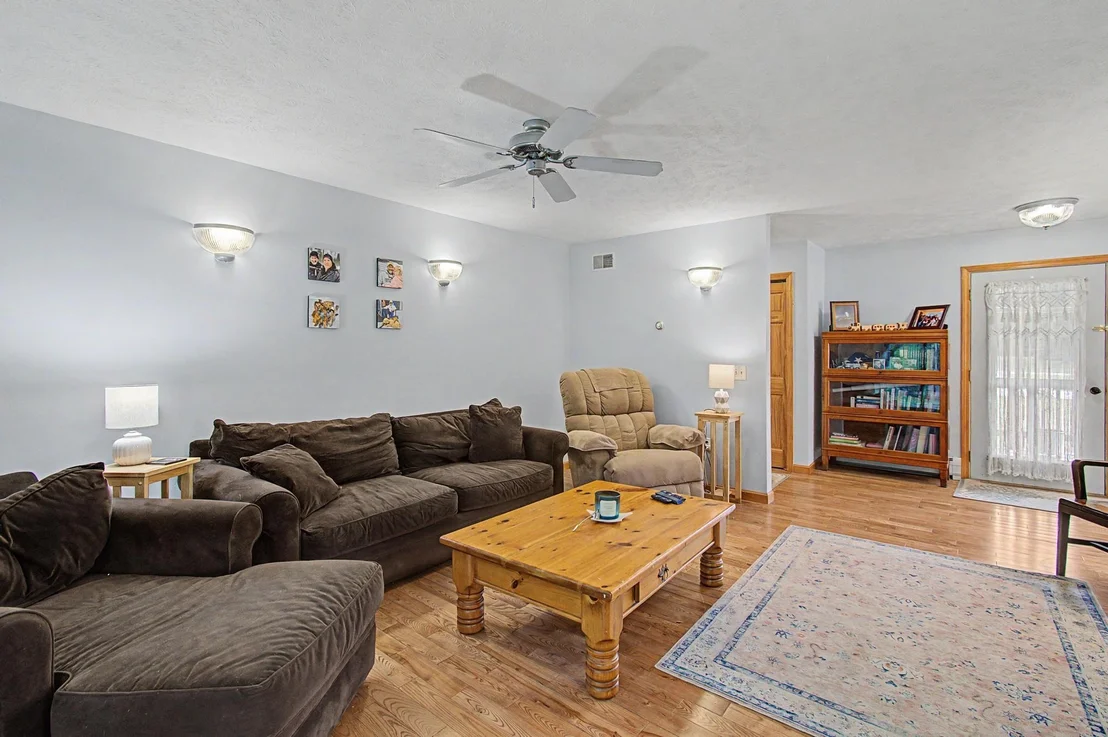 Photo of 2446 Carter Hill