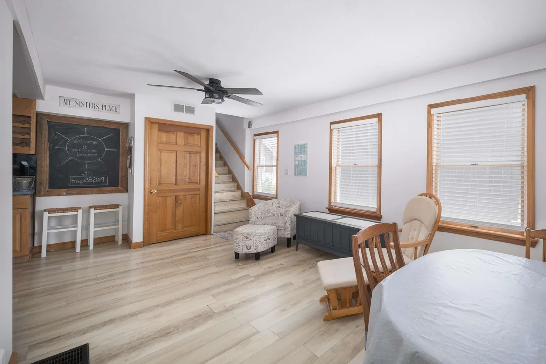 Photo of 35 Beacon