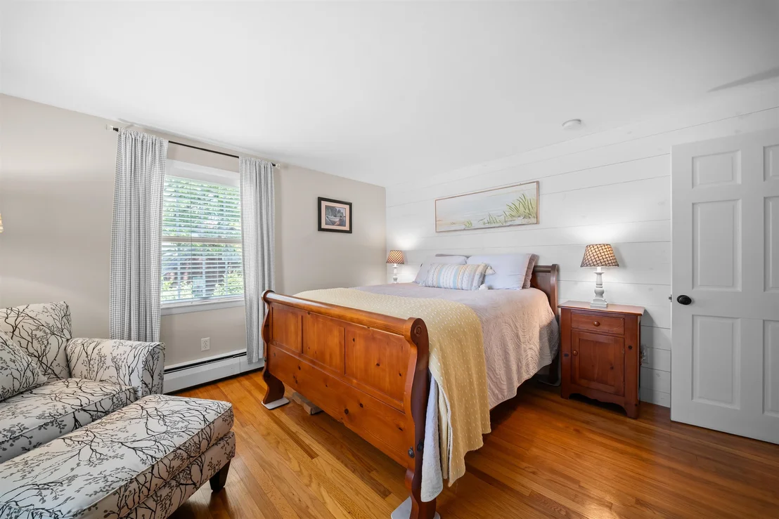 Photo of 232 Dover Point