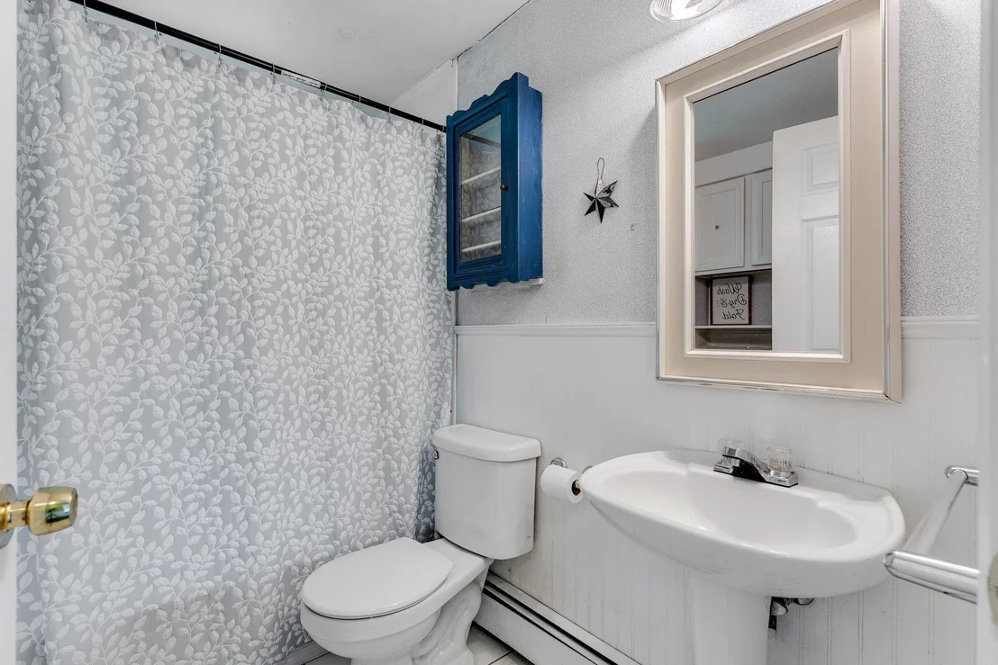 Photo of 387 Foote Brook