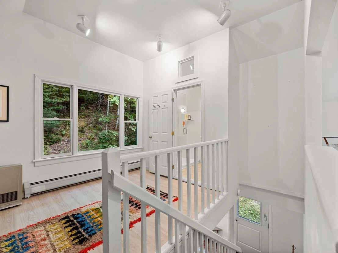 Photo of 3171 Brook