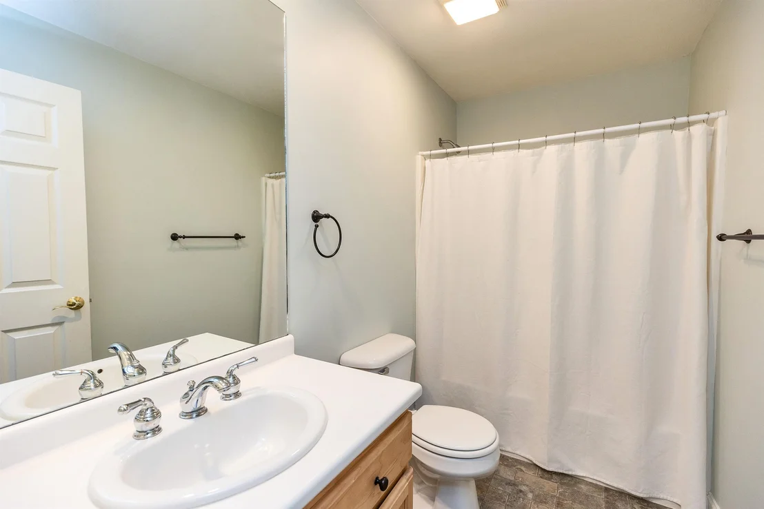 Photo of 20 Robbe Farm