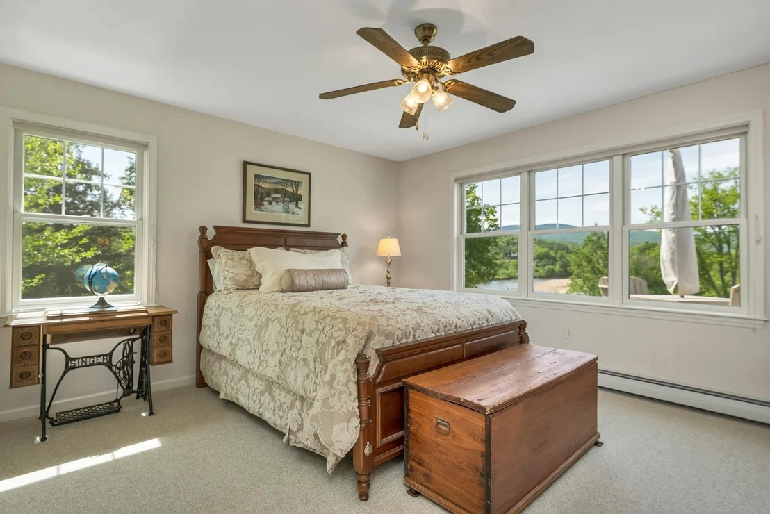 Photo of 18 River View