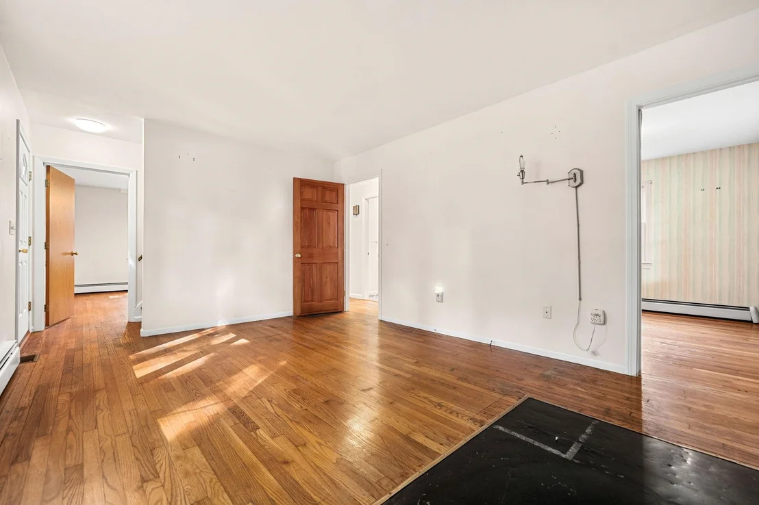 Photo of 67 Walnut