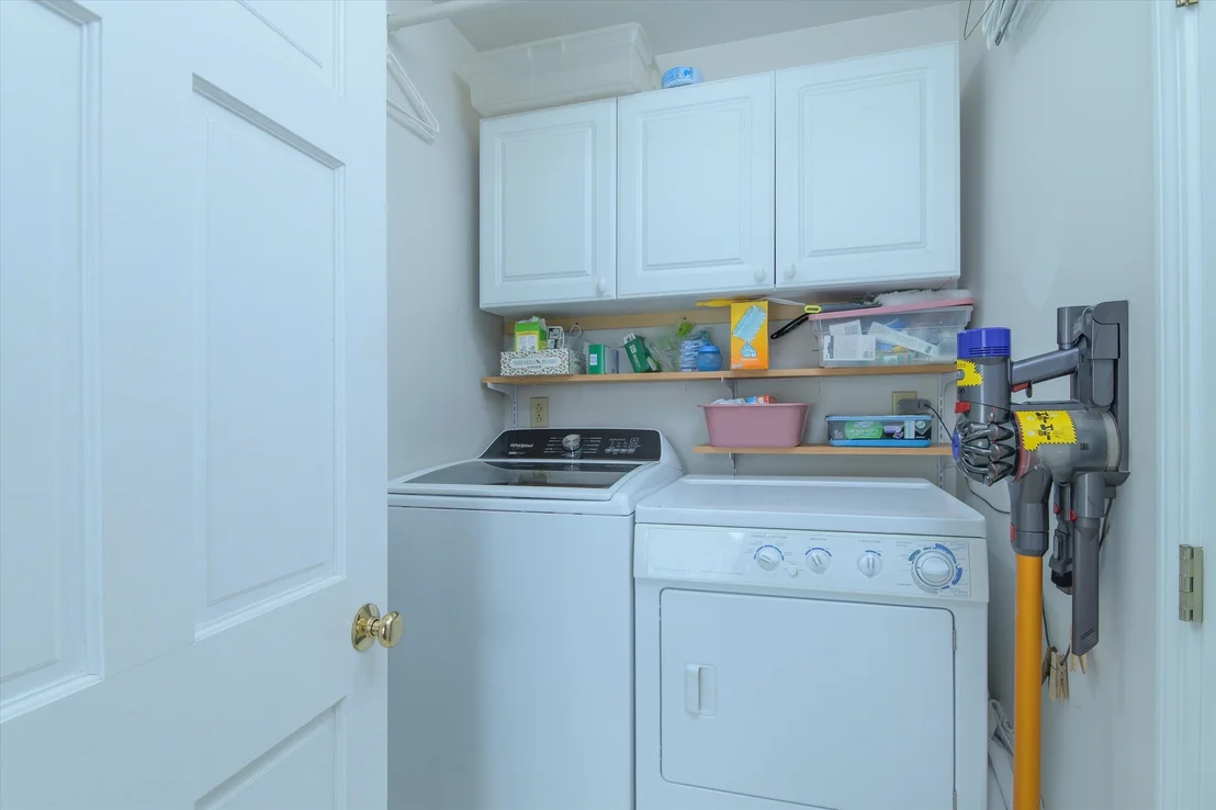 Photo of 2291 Bronson