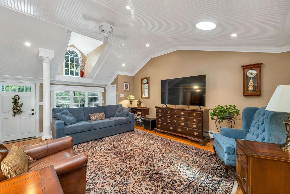 Photo of 153 Castle Hill