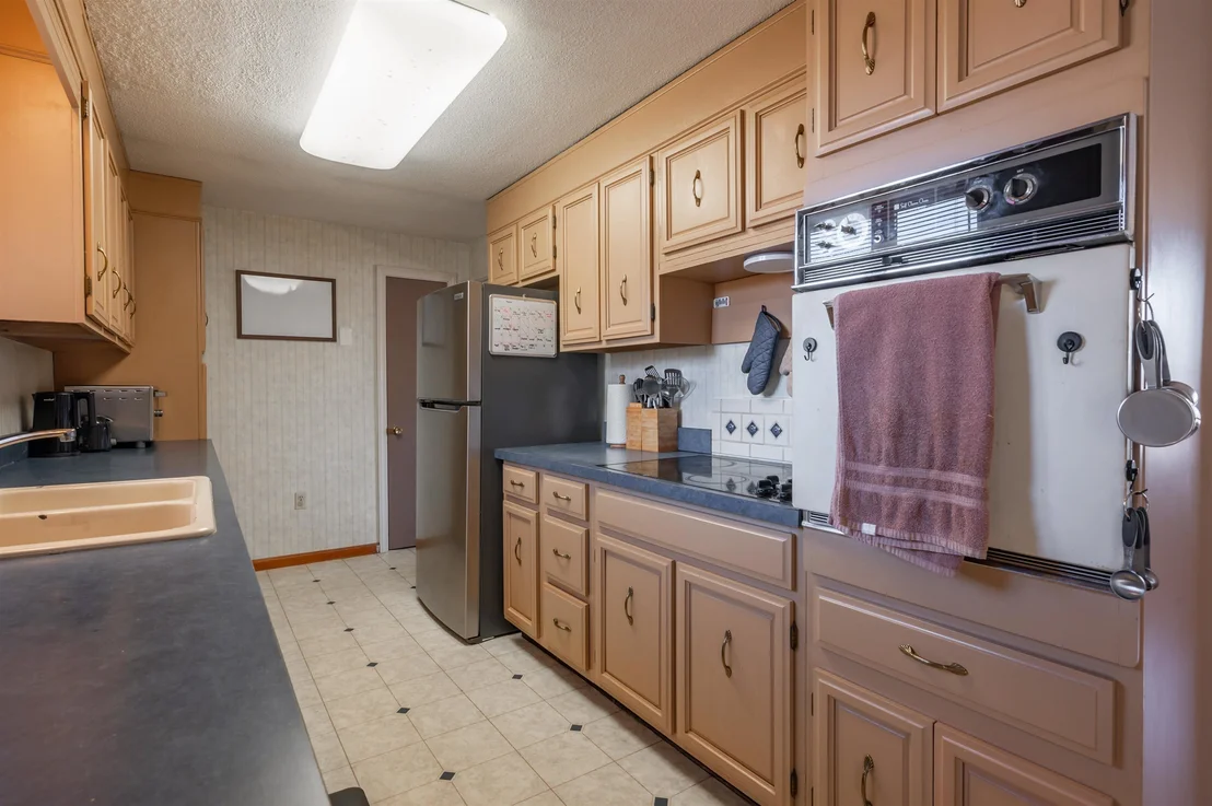 Photo of 581 S Barnstead