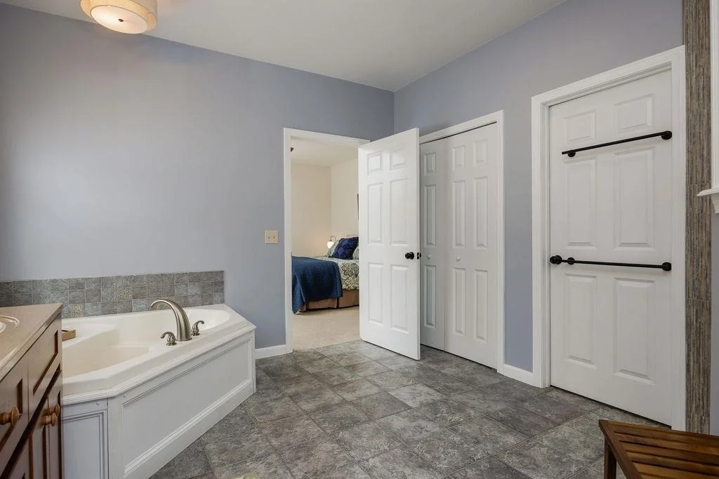 Photo of 3877 Main