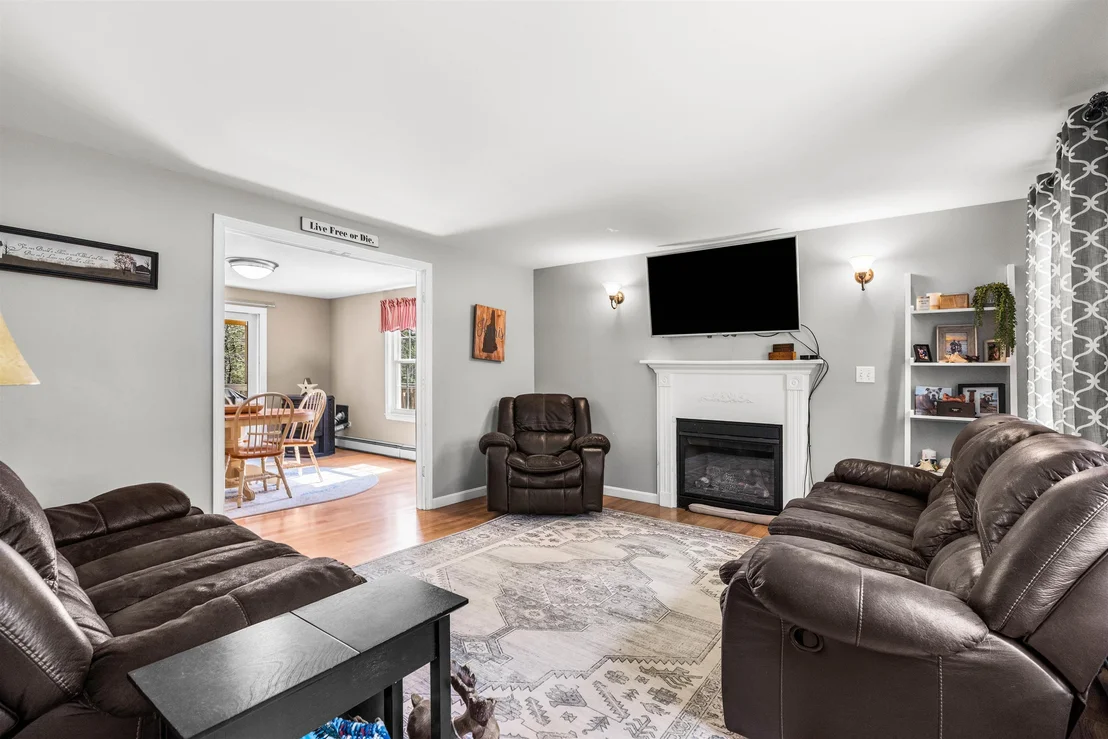 Photo of 75 Mcdaniel Shore
