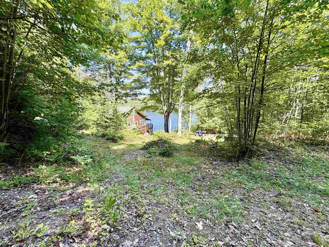 Photo of 263 Cedar Pond