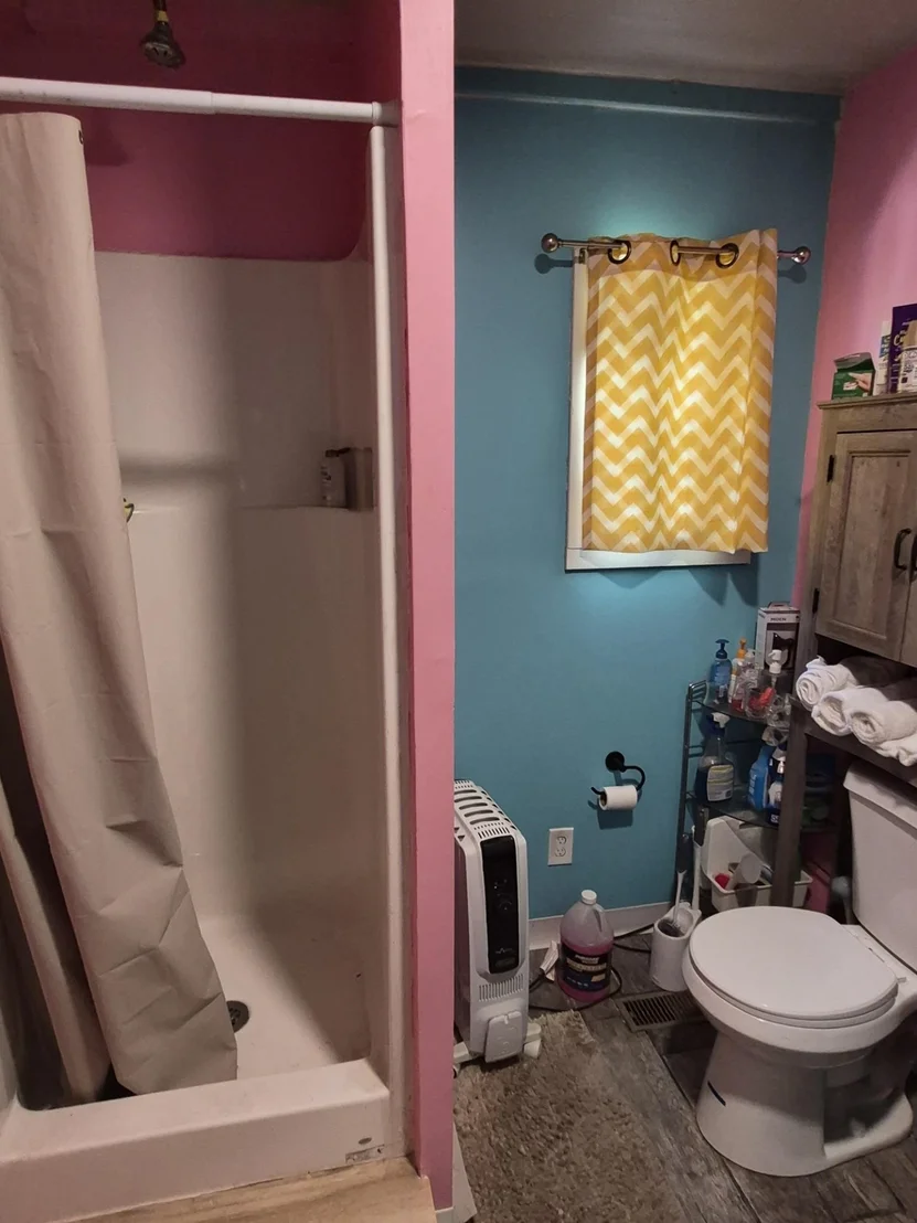 Photo of 319 River Road S