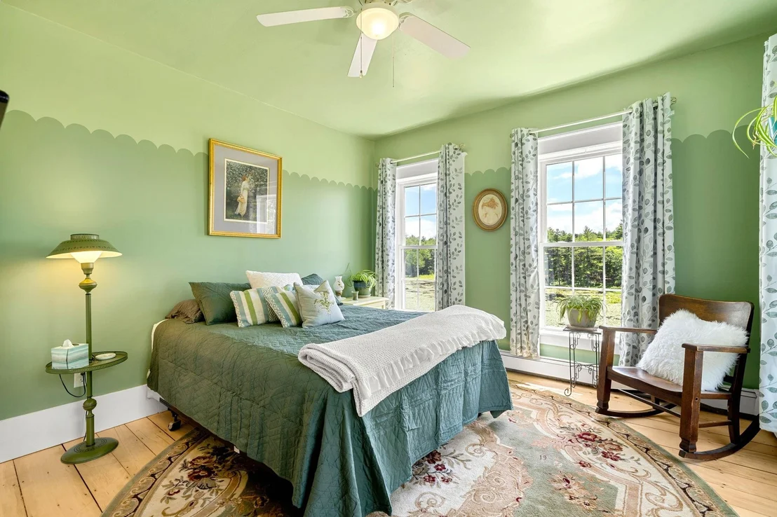 Photo of 1080 N Barnstead