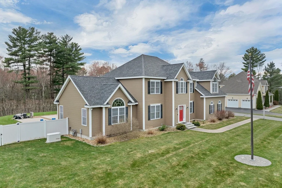 Photo of 26 Lamplighter